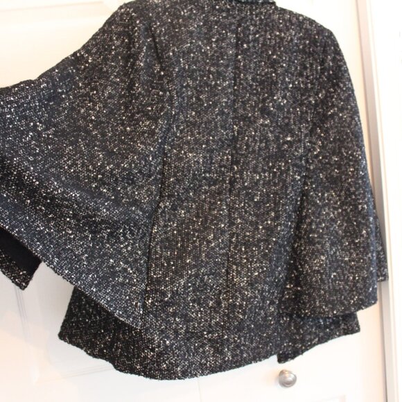 Cape Coat Boucle Grey Small - Picture 7 of 9